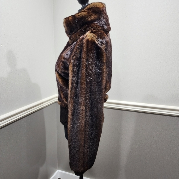 🔥 Luxurious Via  Brown Faux Fur Jacket XS - Picture 8 of 17